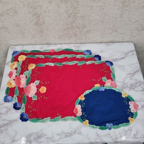 Vintage Placemat Set Red and Blue with Hand Embroidered Flowers Leaves 4pc - Picture 1 of 12
